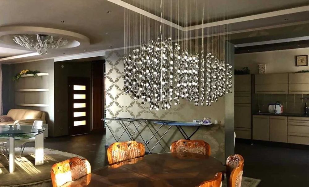 Оренда. вул. Сахарова, 80-А Новобуд Ближній центр Трирівнева. Паркінг!