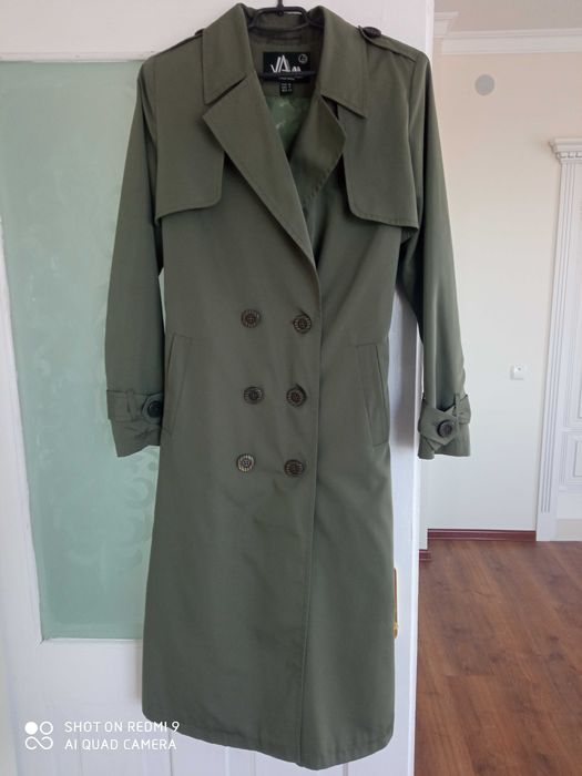 Жіночий тренч весна