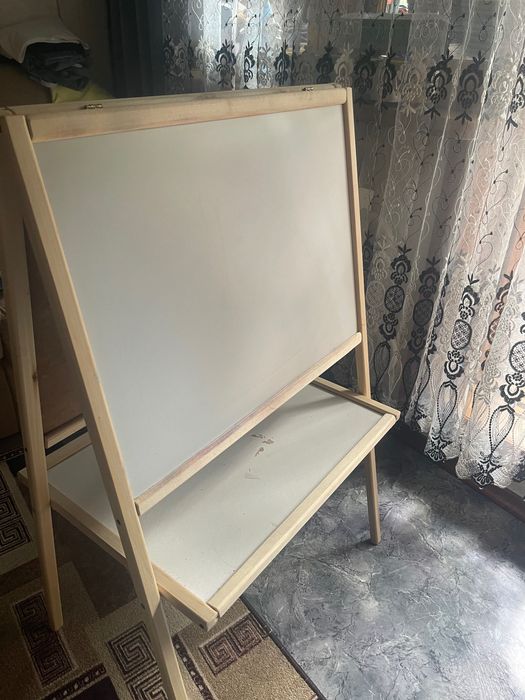 Продам детский мольберт