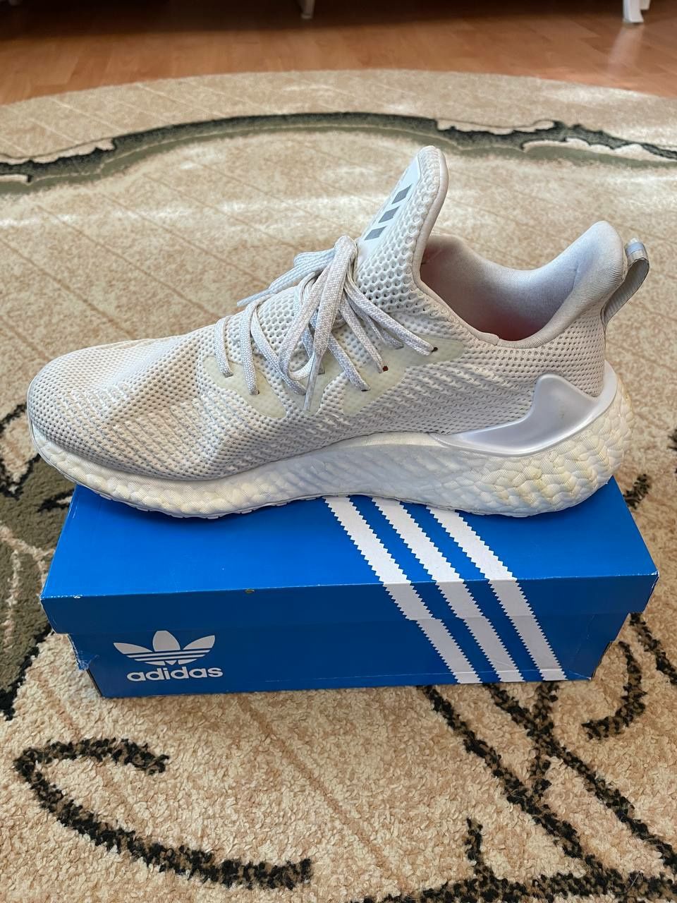 Кроссовки Adidas