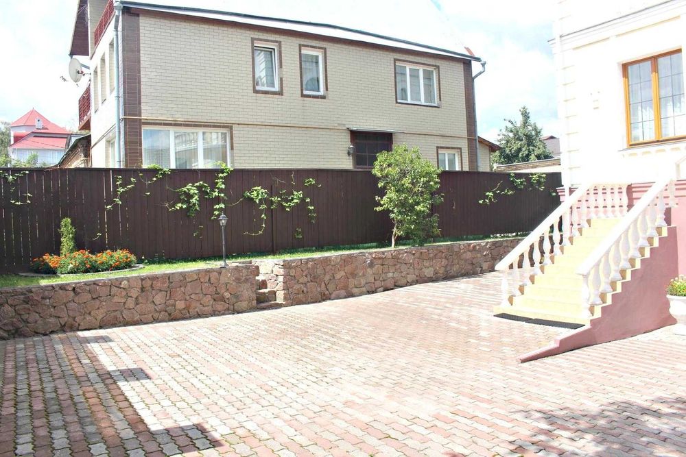 Оренда будинку Генератор можна під офіс, проживання