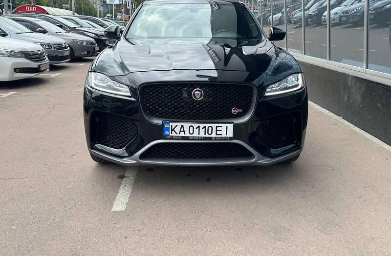 Jaguar F-Pace 2019 року