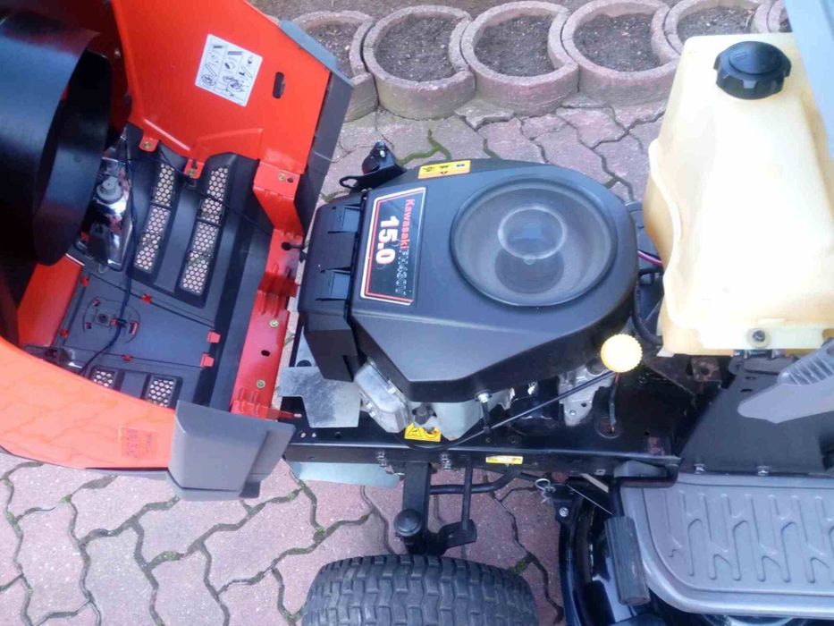 Traktorek kosiarka Husqvarna 15KM Kawasaki 2 cylindy hydro