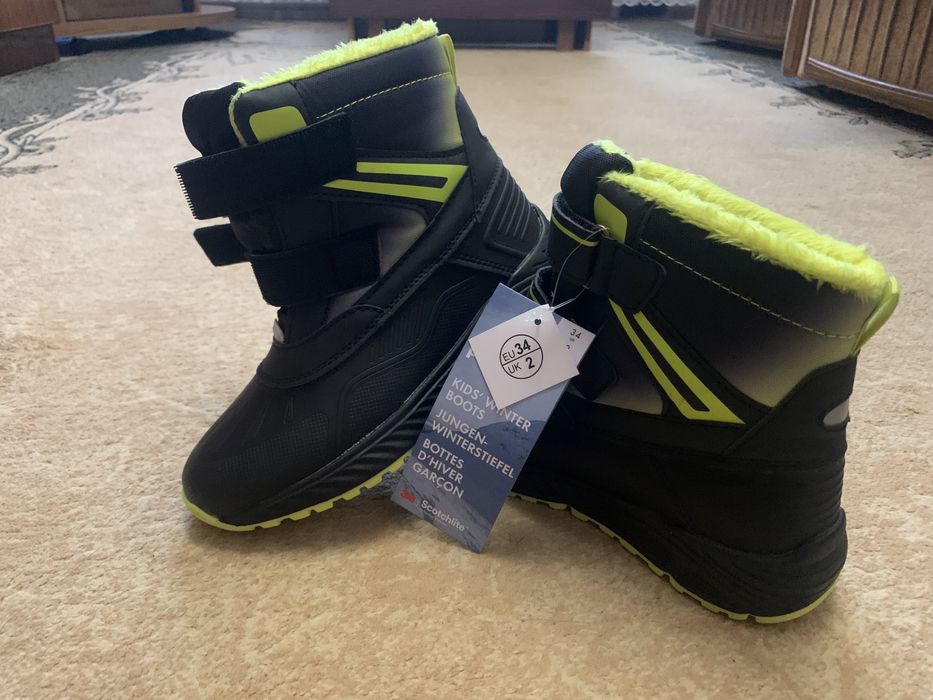 Продам дитячі зимові ботінки