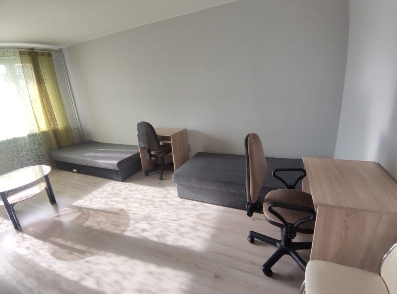 Pokój dwuosobowy z balkonem do wynajęcia
