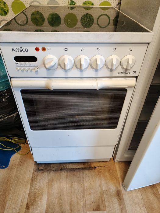 Piec z płytą ceramiczną