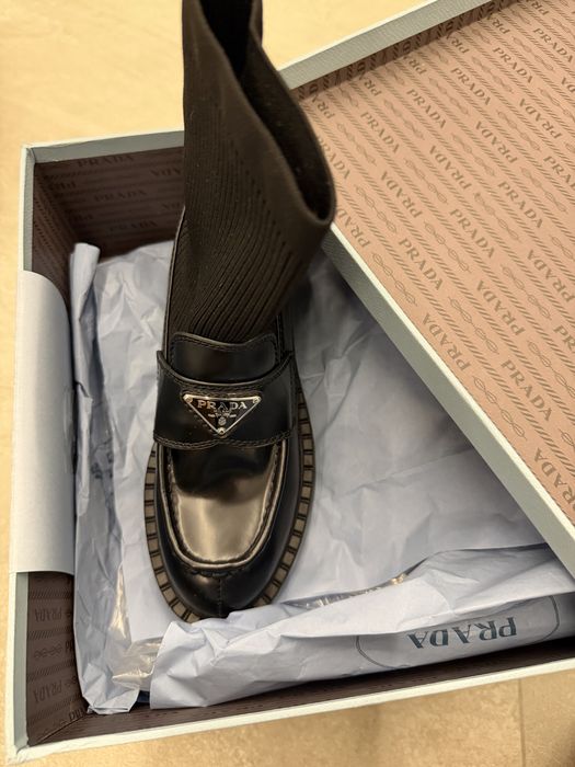 Чоботи , чулкі . Прада 36 розмір . 23.5 устілка