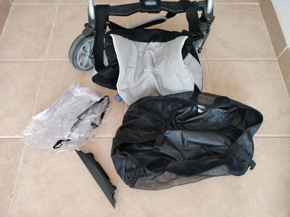 Carrinho da coleção Trio Living da Chicco