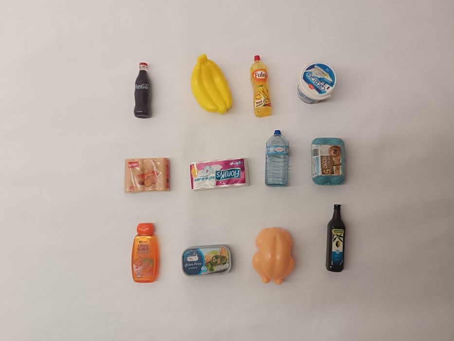 Lote 12 miniaturas de artigos de cozinha para brincar