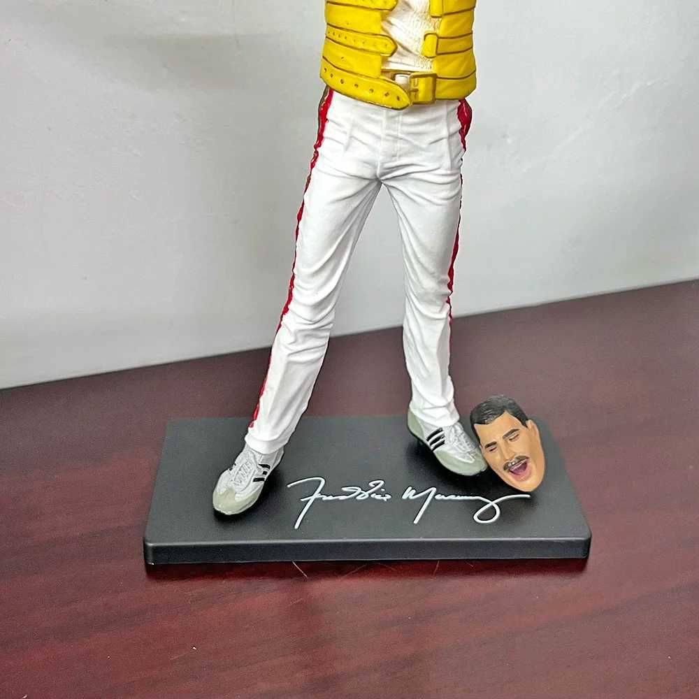 Freddy Mercury figurka 18 cm