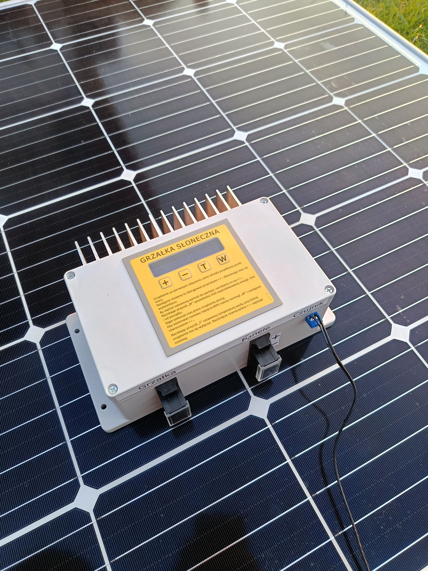 Zestaw solarny do grzania wody CWU w bojlerze SOLARY o mocy 2400W 5xPV