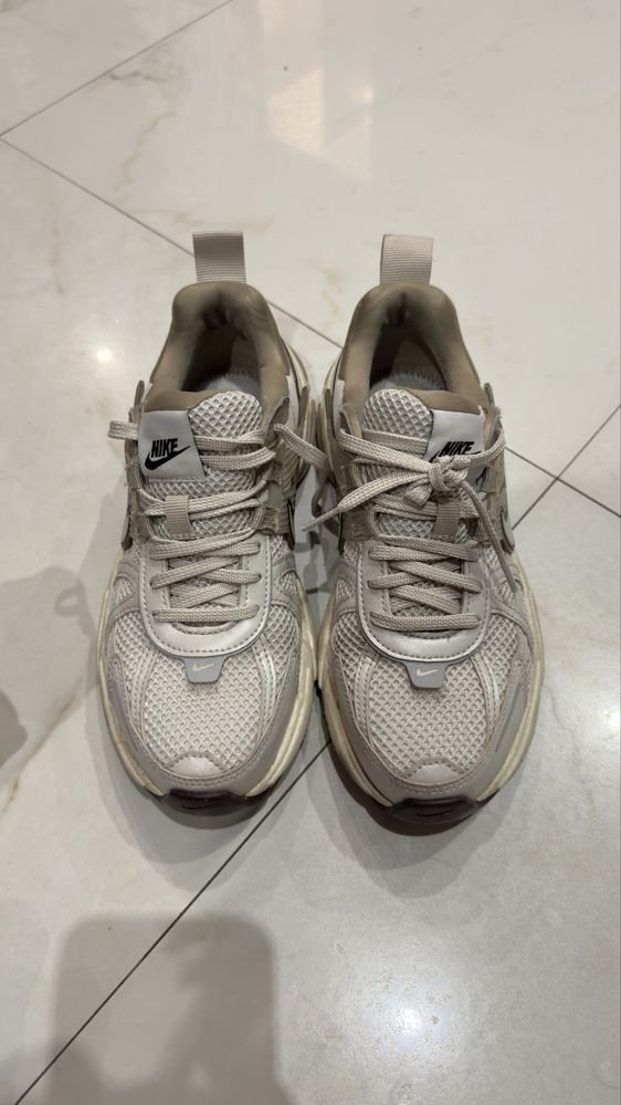 Кросівки Nike W V2K Run ( Оригінал) 23 см