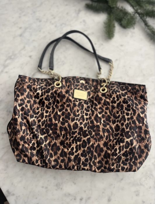 Mala victoria secrets