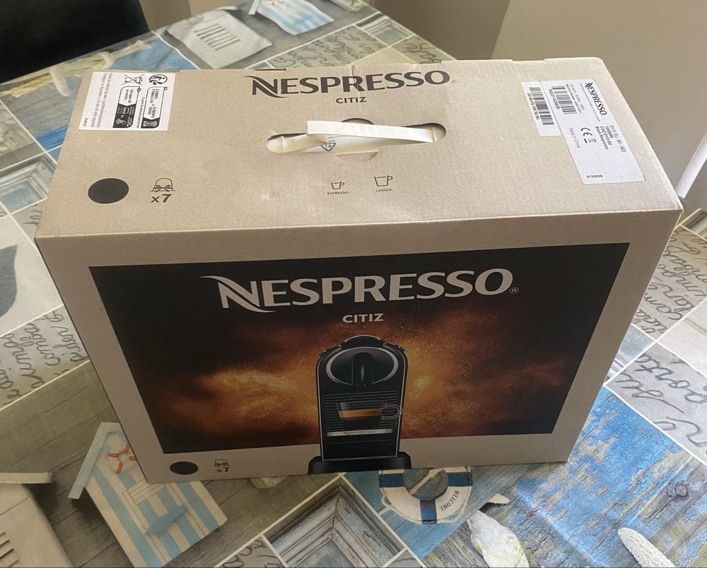 Maquina de café Nespresso Citiz - nova