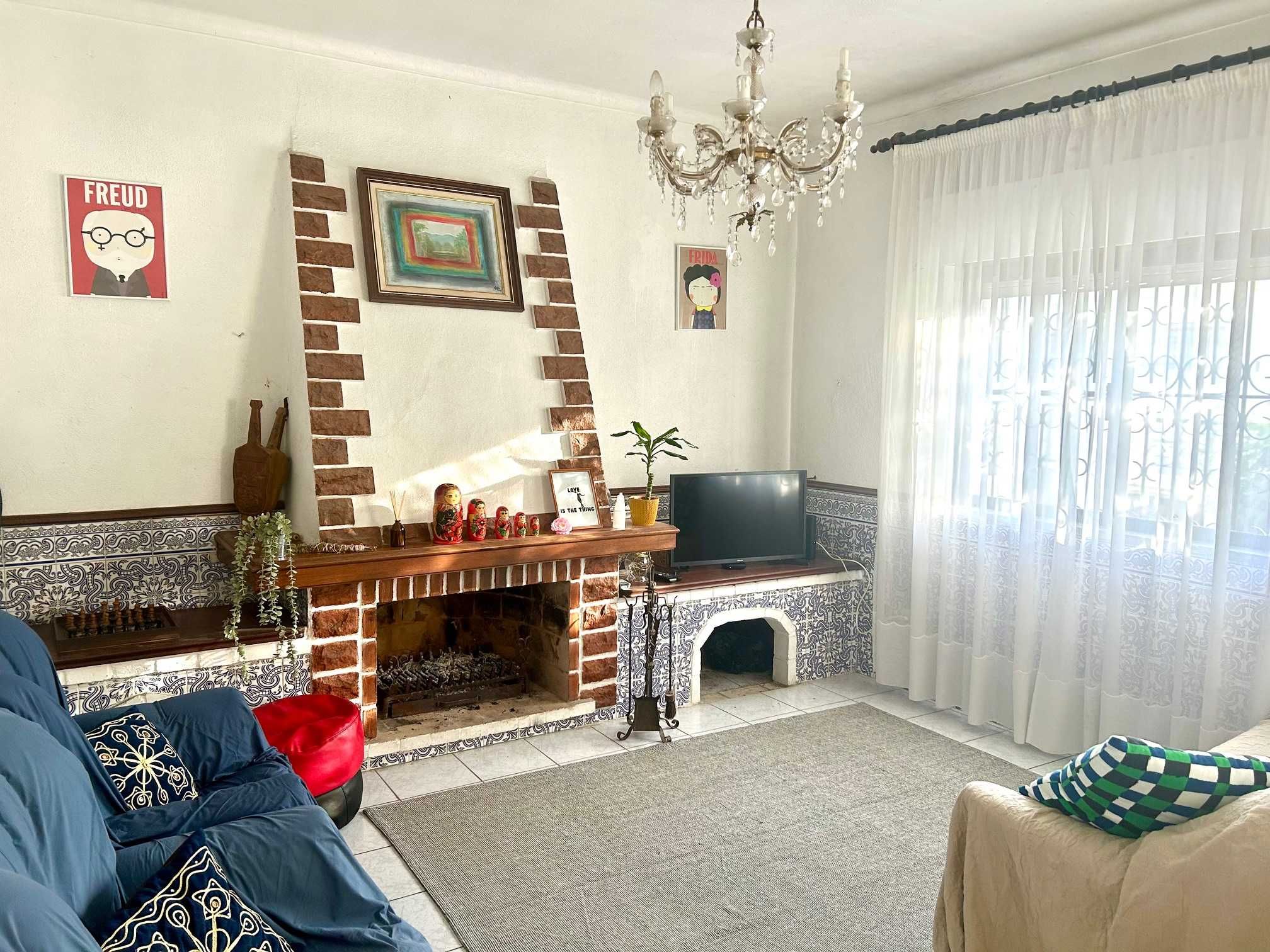 Aluguer de Quartos | Rooms for Rent - Charneca da Caparica