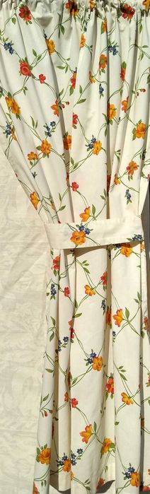 Zasłonki z podwiązkami