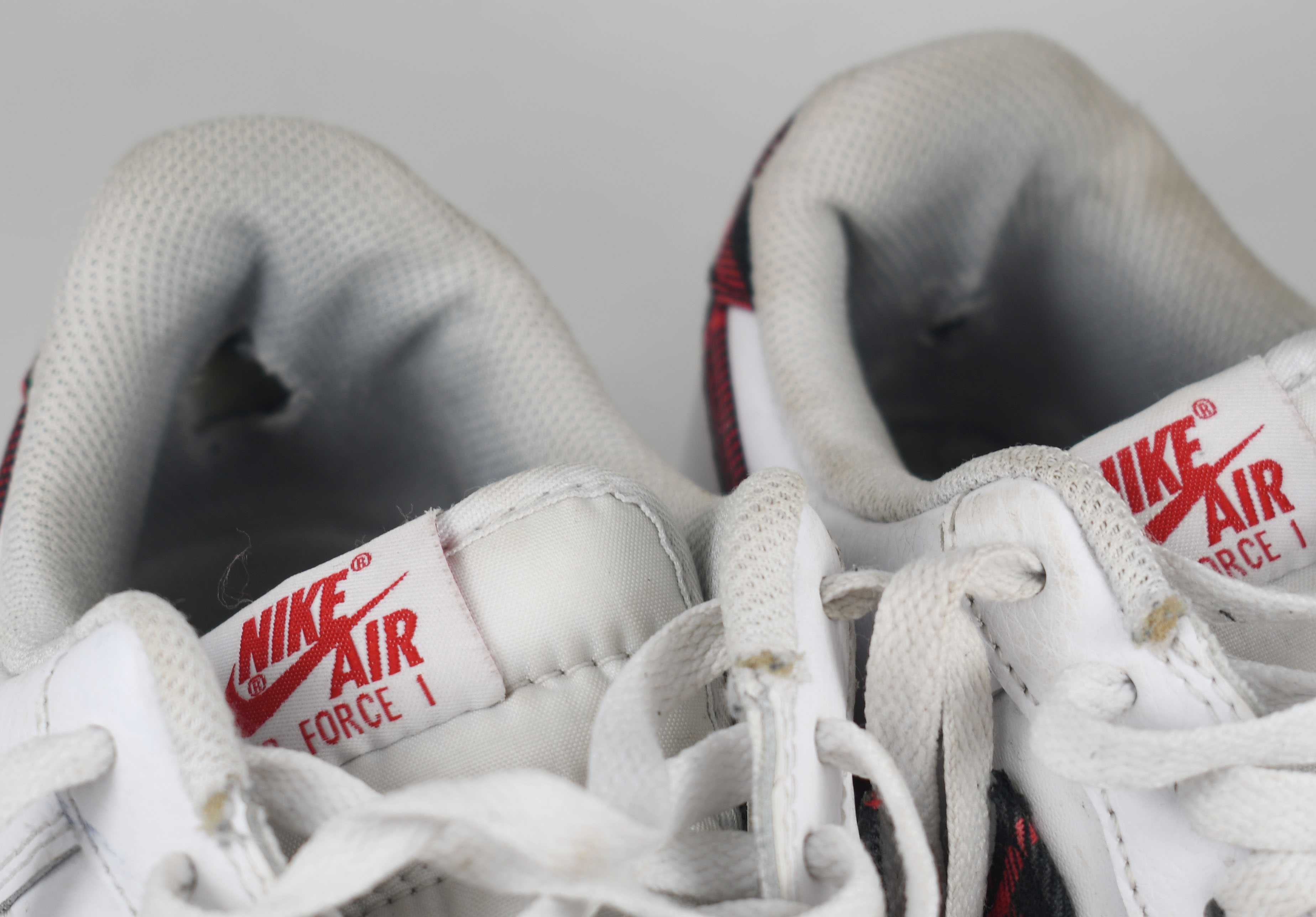 Używane z wadą Sneakersy Nike Air Force 1 '07 LV8 DV0789 roz. 42,5