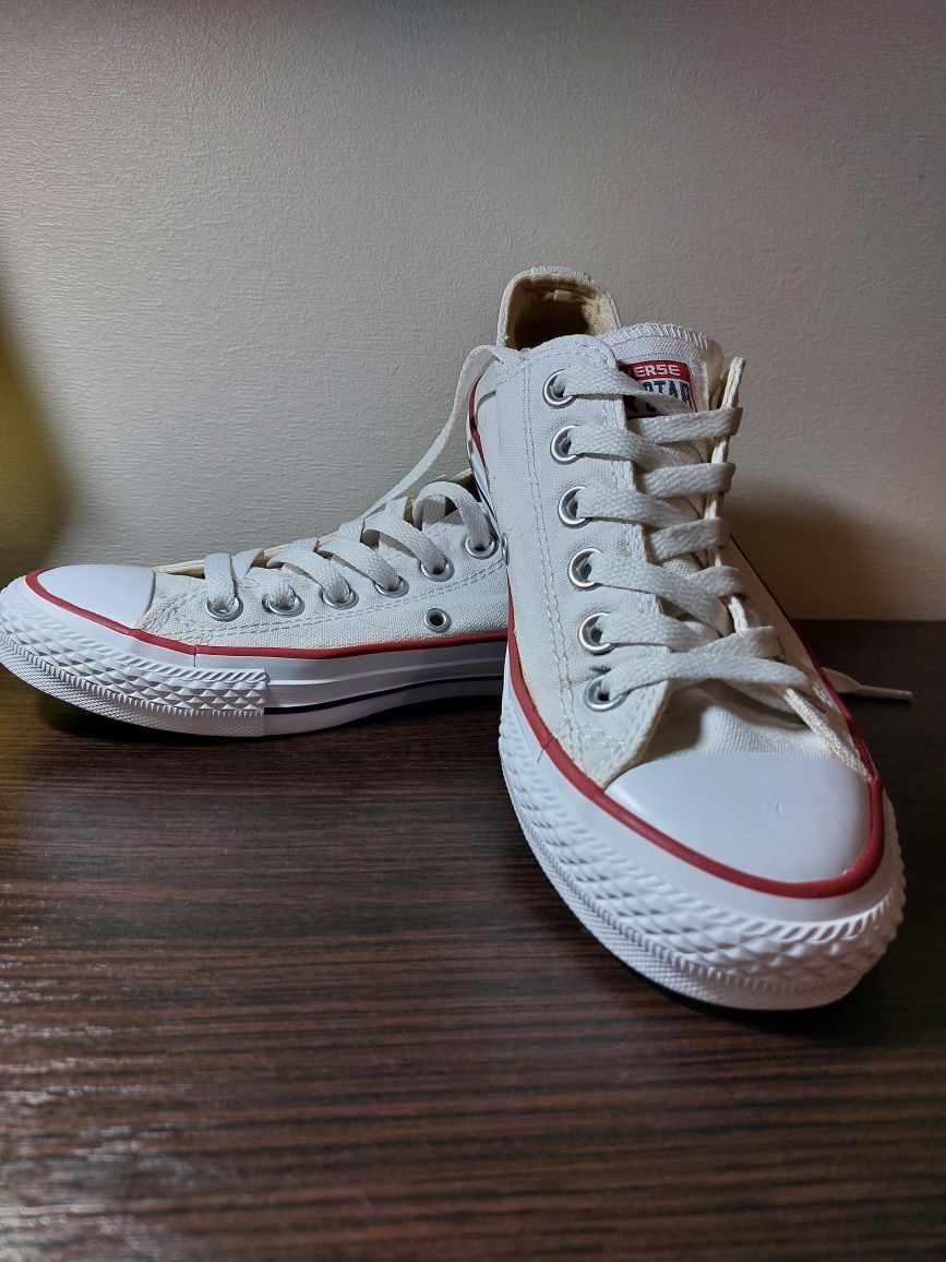 Чудові кеди Converse