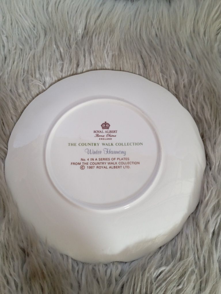 Ozdobny talerz Royal Albert