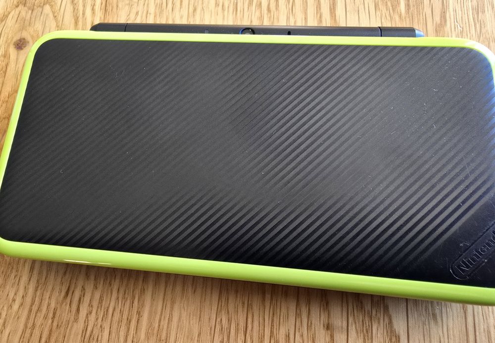 New Nintendo 2ds XL I 3 gry