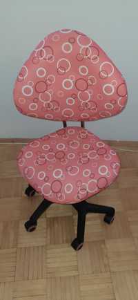 WYPRZEDAZ!!!Krzesło dla dziecka ładny kolor