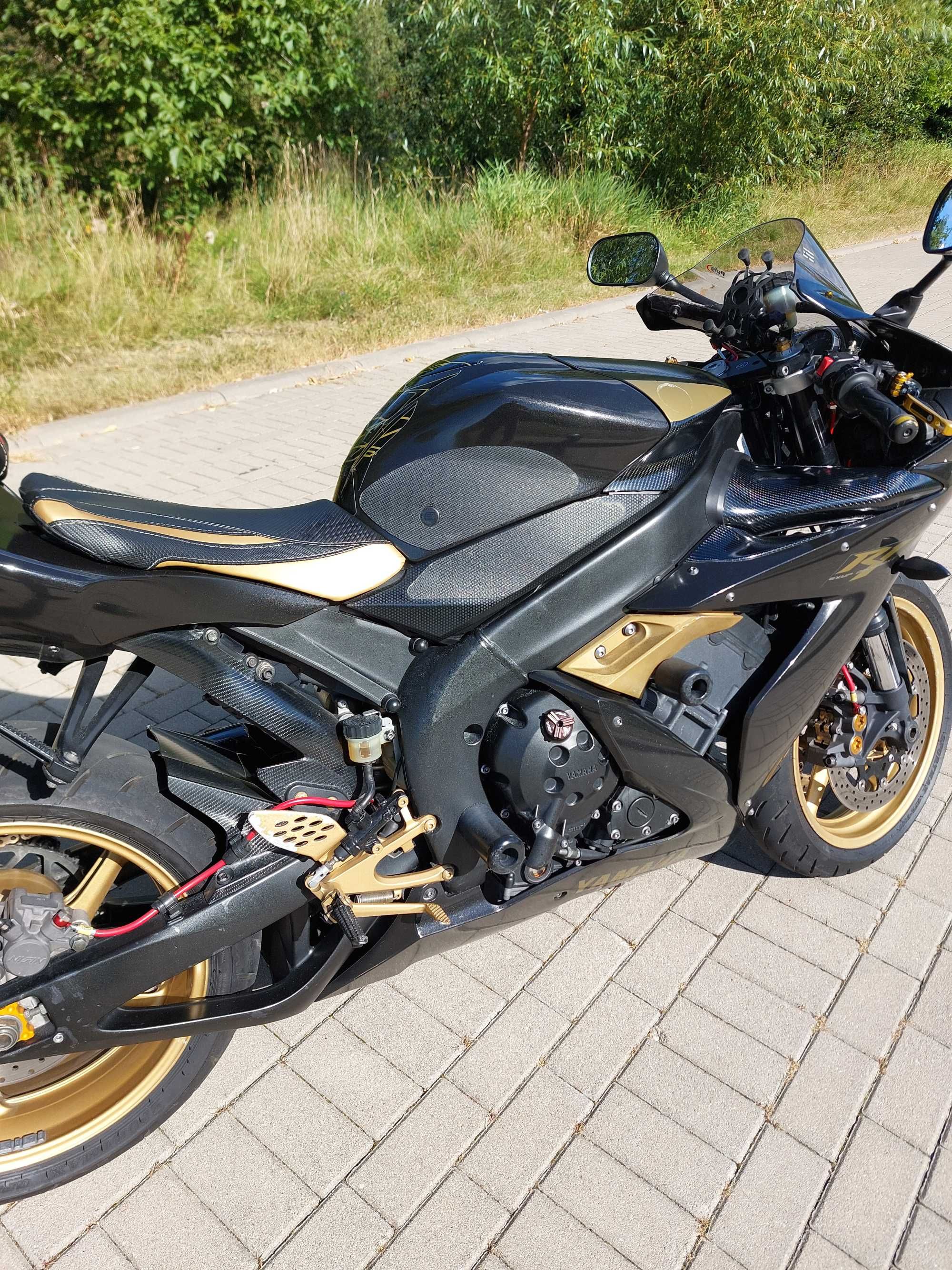 Yamaha R1 RN12 2004r.