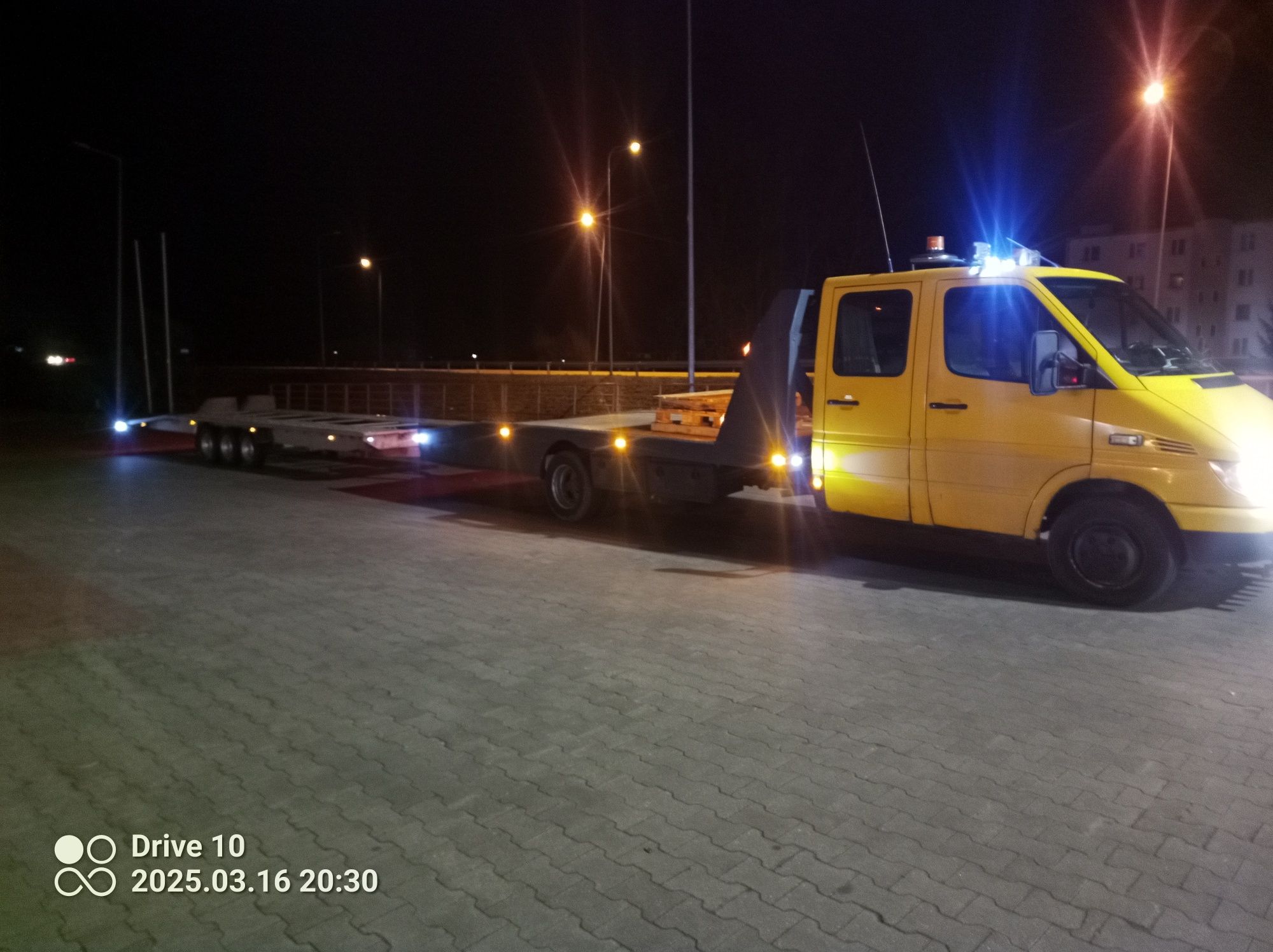 laweta pomoc drogowa holowanie ładowności 3 tony autostrada A1