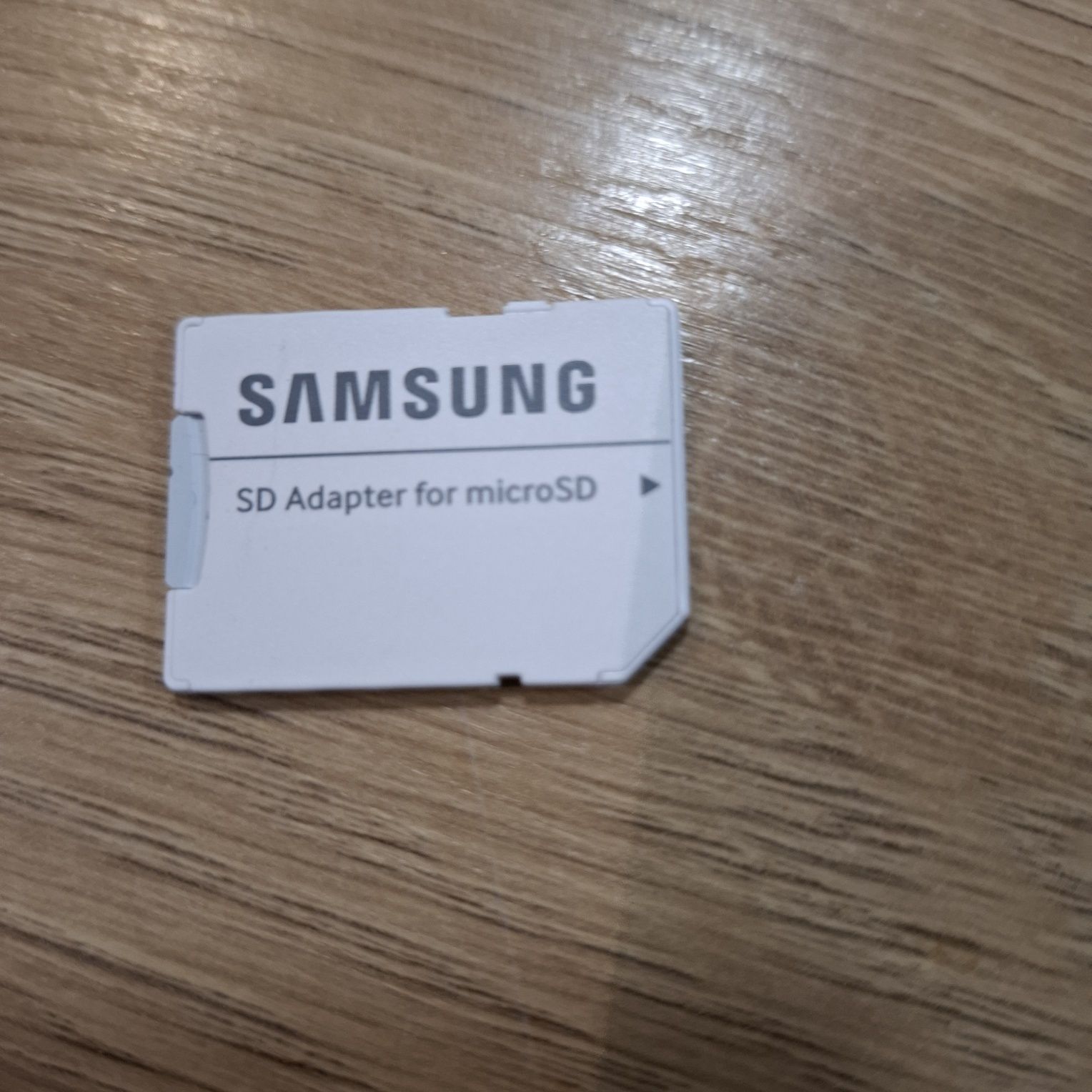 1111karta pamięci microSDXC Samsung EVO PLUS o pojemności 256GB.
Samsu