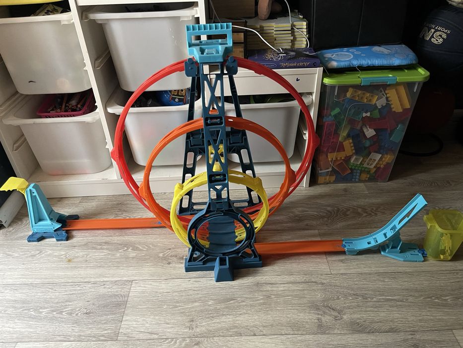 Набір Хот Вілс Track builder Трійна петля