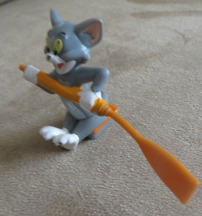 Tom & Jerry Character Series + DVD Offer 'Down the Drain'64409573176962121