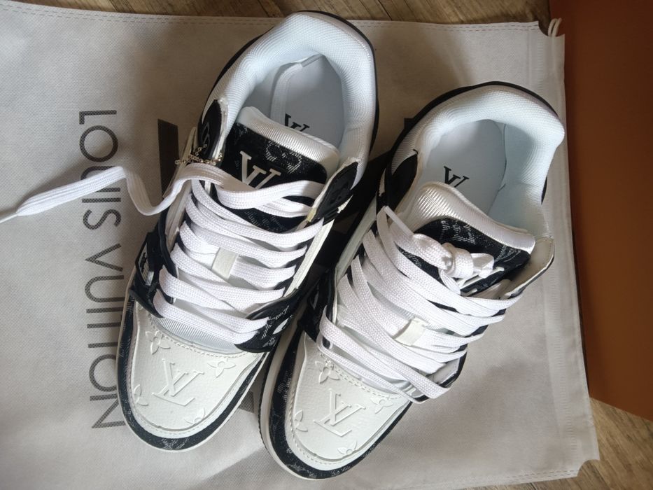 Tênis Louis Vuitton