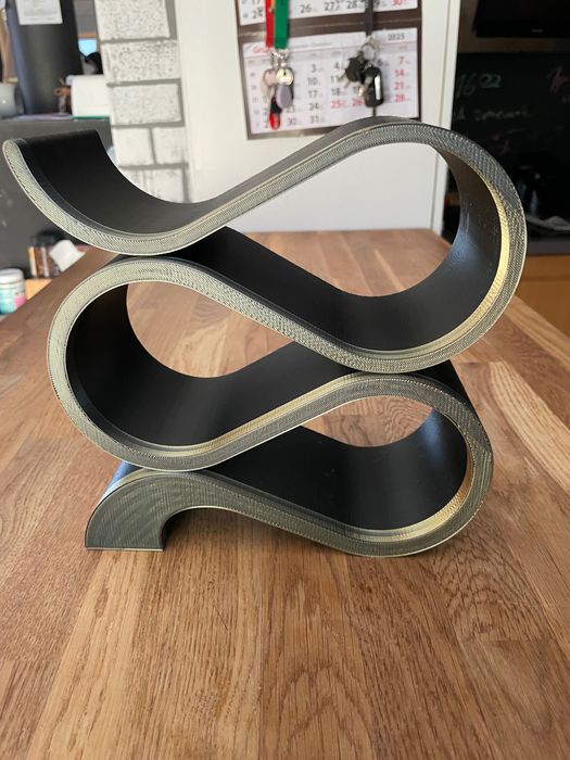 Stojak na wino czarny