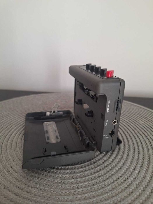 Walkman Grundig BB 390 z nagrywaniem