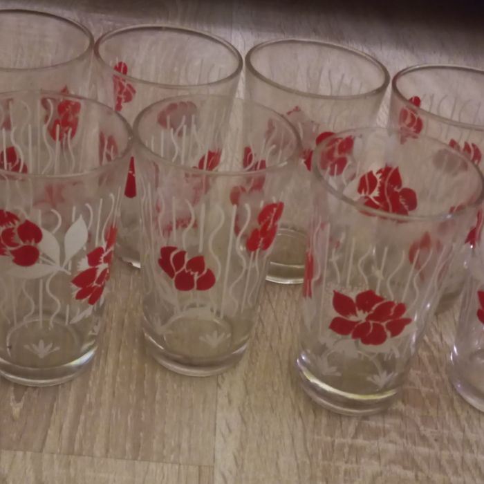 Szklanki PRL 9 sztuk kolorowe  malowane komplet