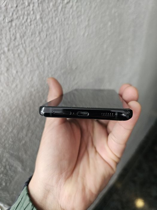 Galaxy S21 ultra..512/16gb