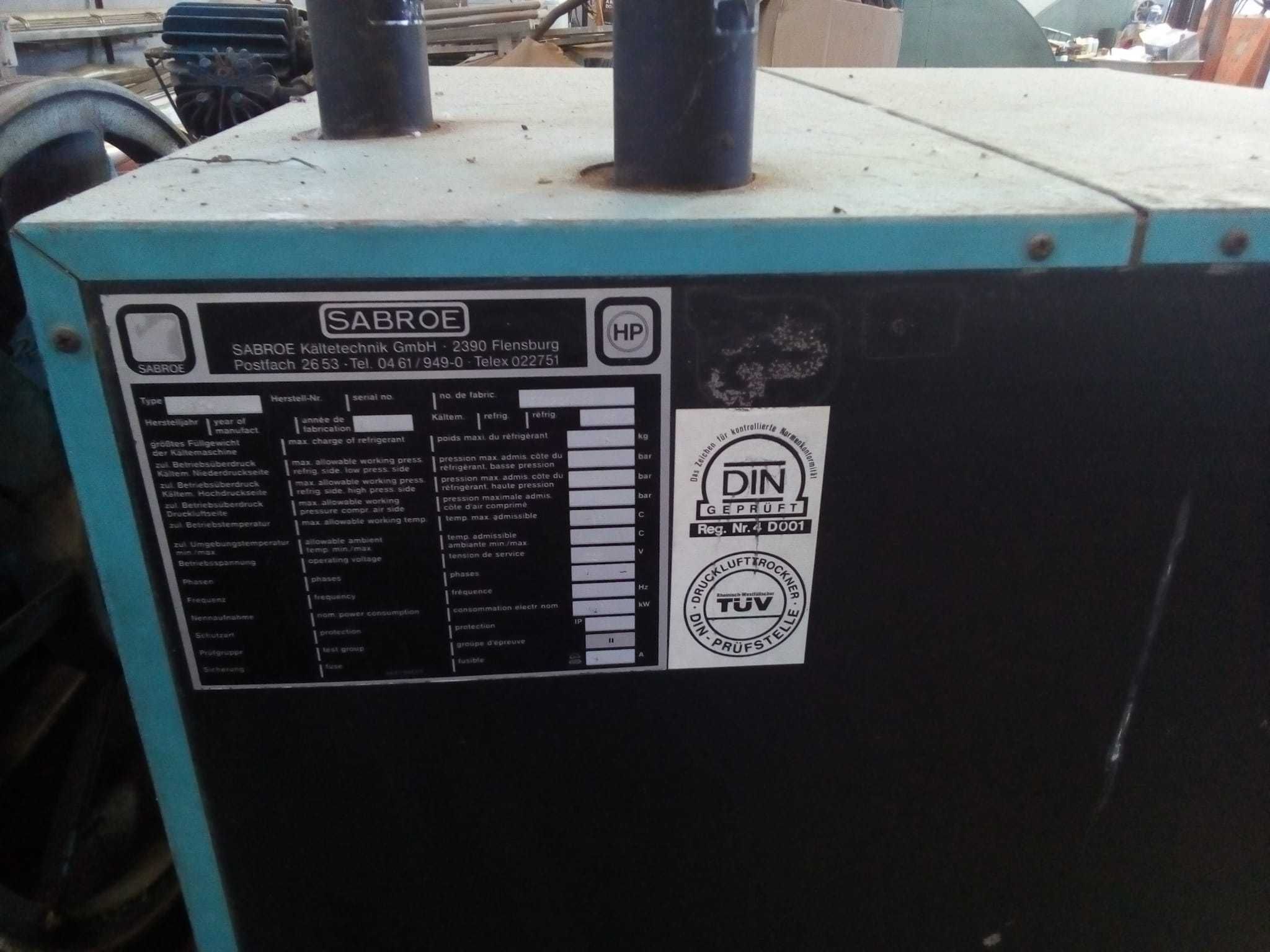 Compressor marca Einhell  500 L pouco uso