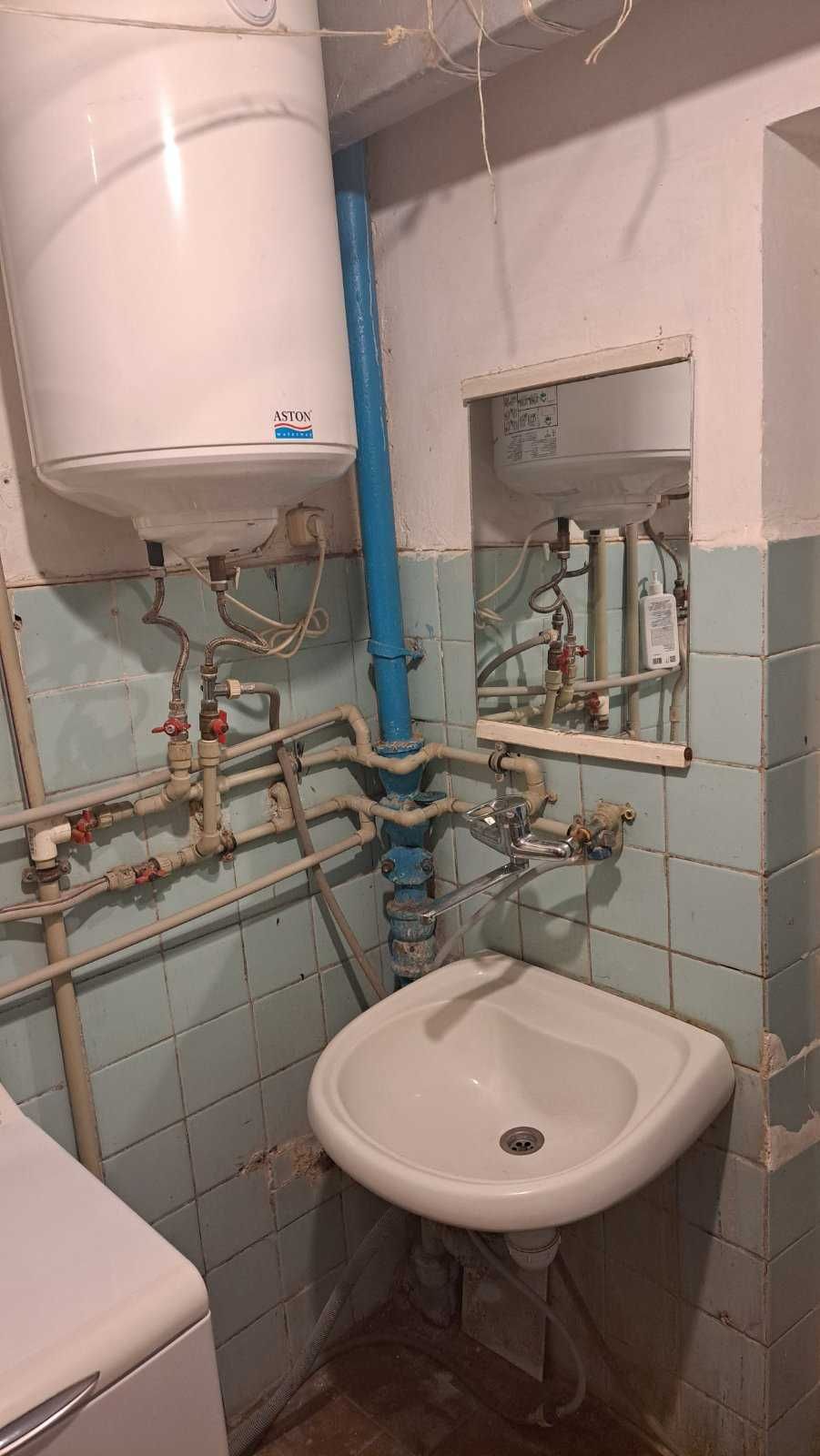 Здається кімната в сімейному гуртожитку м. Нивки, м. Святошин