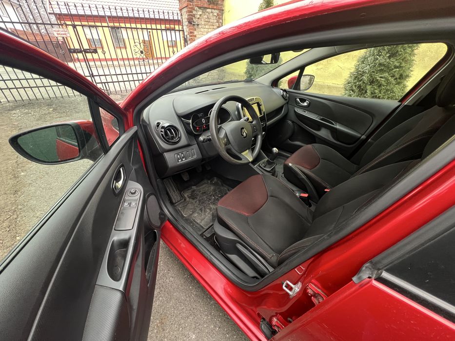 Renault Clio 1.2 B  84300 tyś