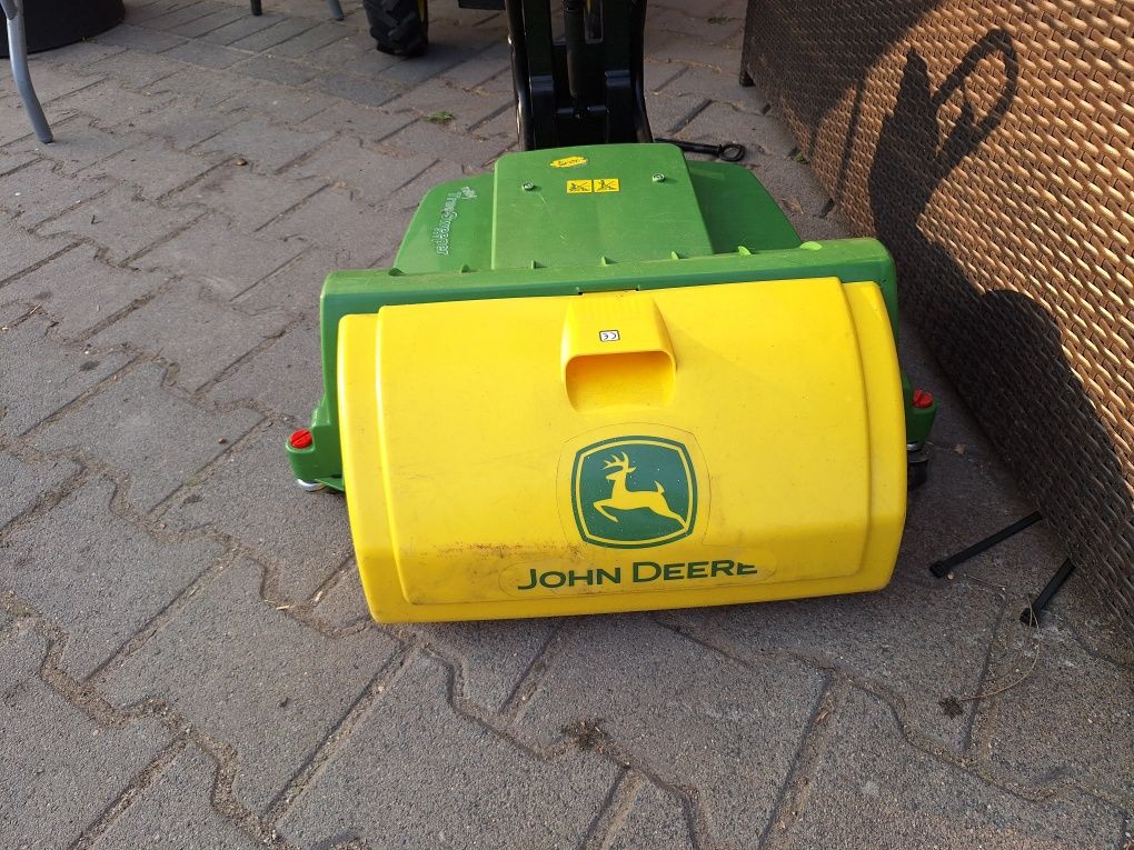 Traktorek John Deere pompowane koła przyczepa zamiatarka Rolly toys