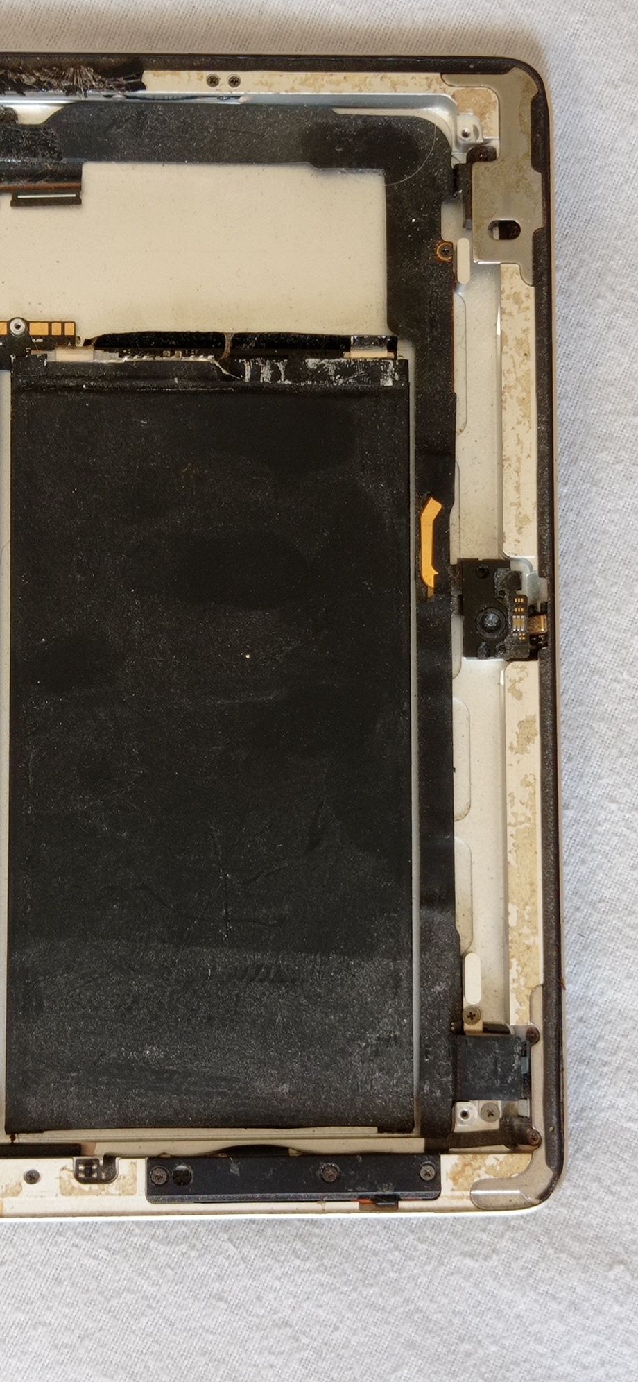 Tablet ipad para aproveitar peças