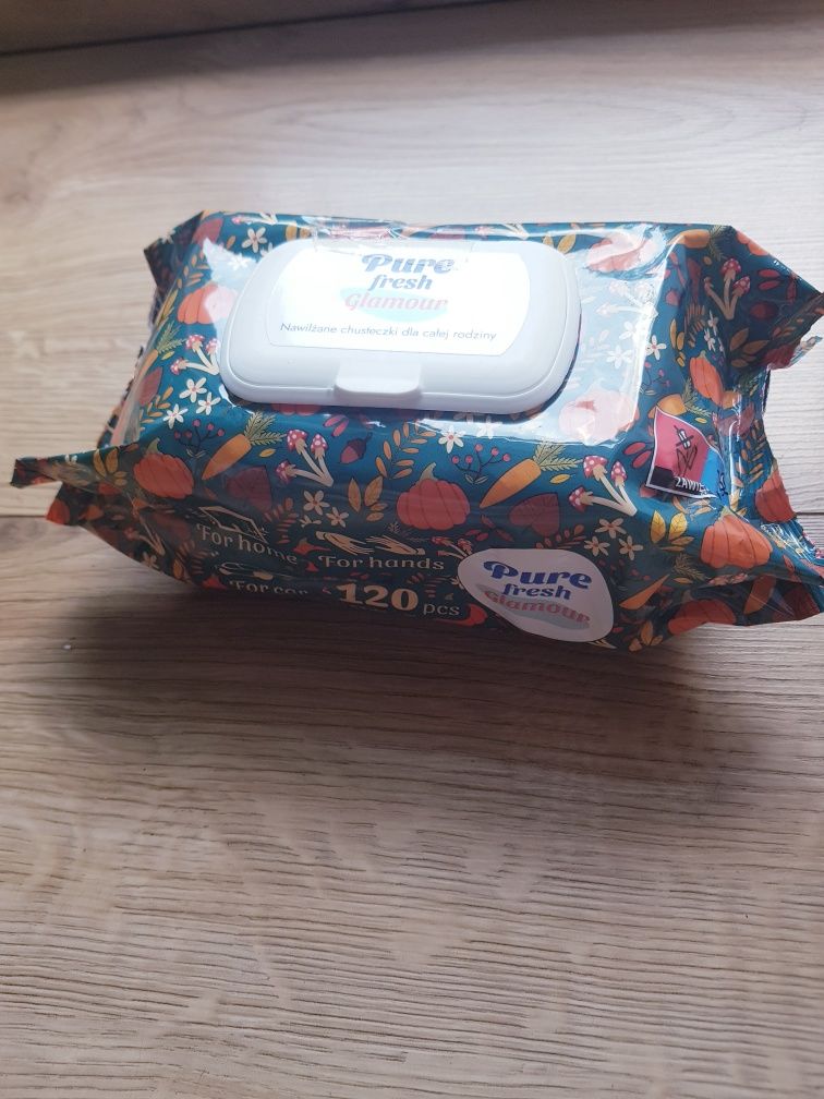 Nowe nawilżane chusteczki dla całej rodziny Glamour 1x120sztuk
