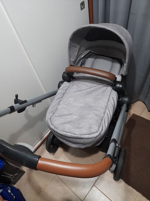 Vendo carrinho de bebé com alcofa bebeconfort