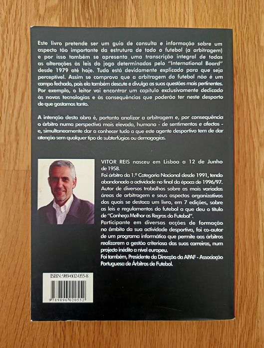 A Arbitragem do Futebol - Vítor Reis (portes incluídos)