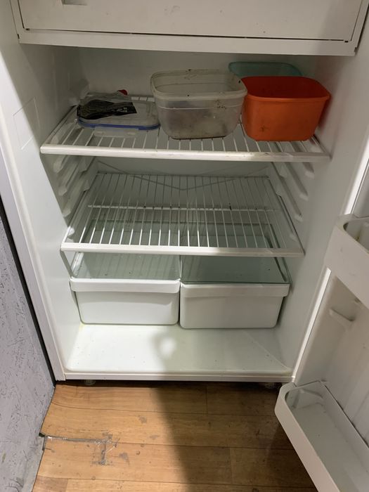 Продам холодильник Смоленск