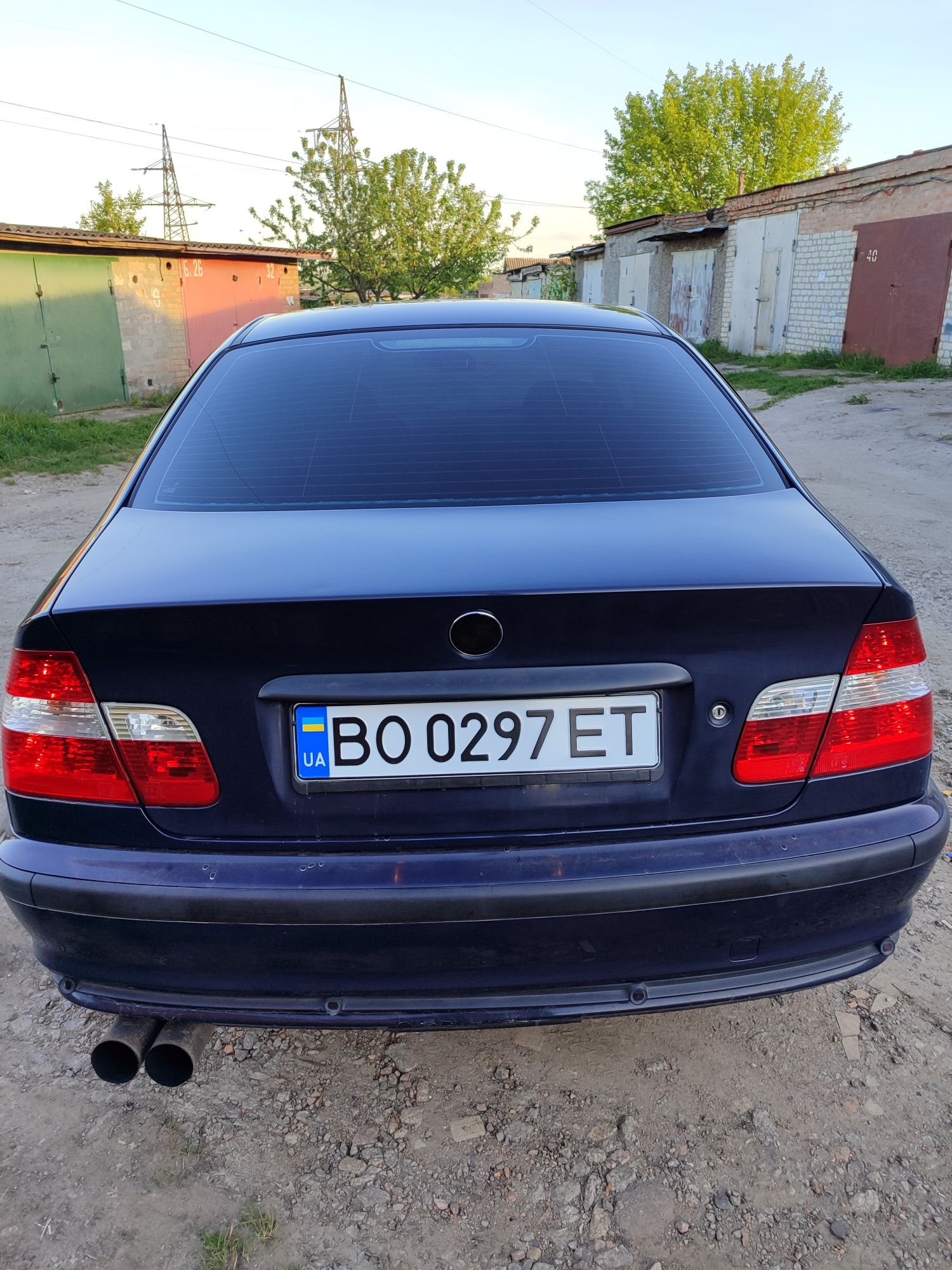 Продам BMW  2000 року випуску