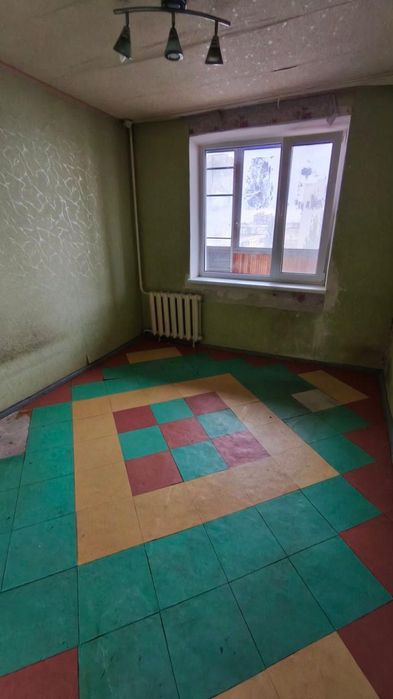 Продам 3х кімнатну квартиру. Ж/М Червоний камінь. Коробова 24.