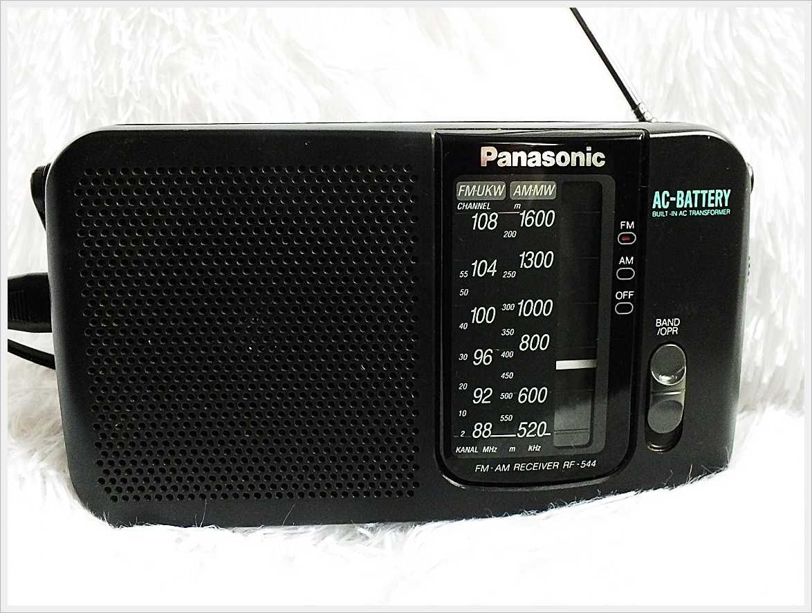 Przenośne małe radio Panasonic RF-544 z lat 70' PRL Vintage