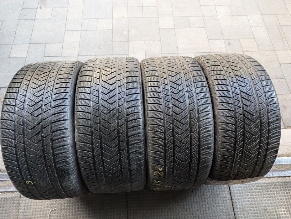 Зимняя резина 285/35/22 Pirelli