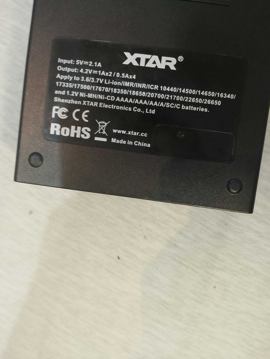 Ładowarka do akumulatorów XTAR MC4S