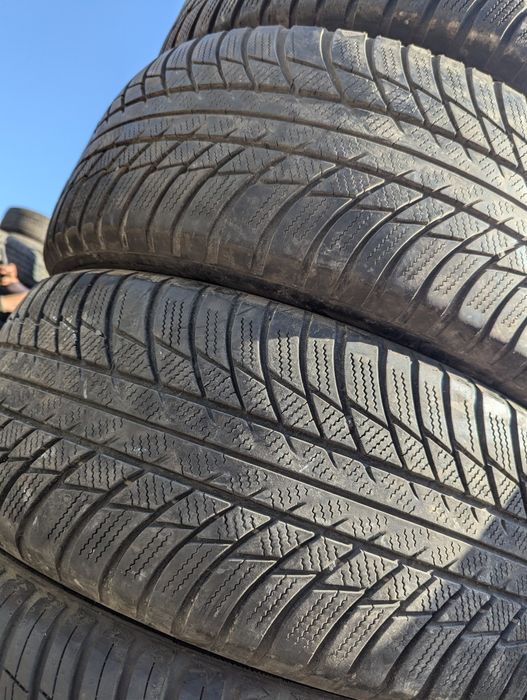 215/55R17 Bridgestone Blizzak LM 001